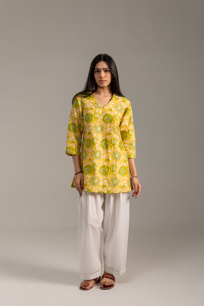 Noor Floral yellow Kurti