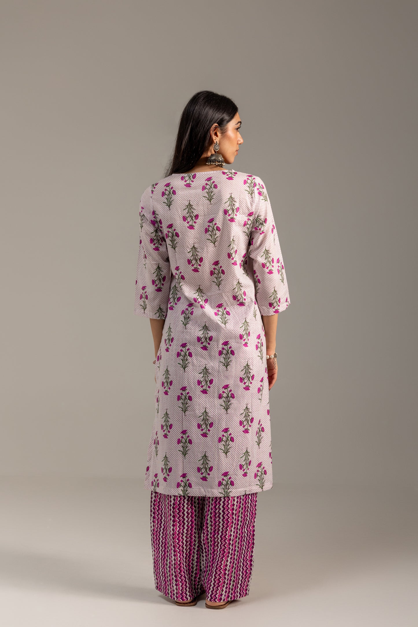 Utsav Pink and White Suit set with Dupatta