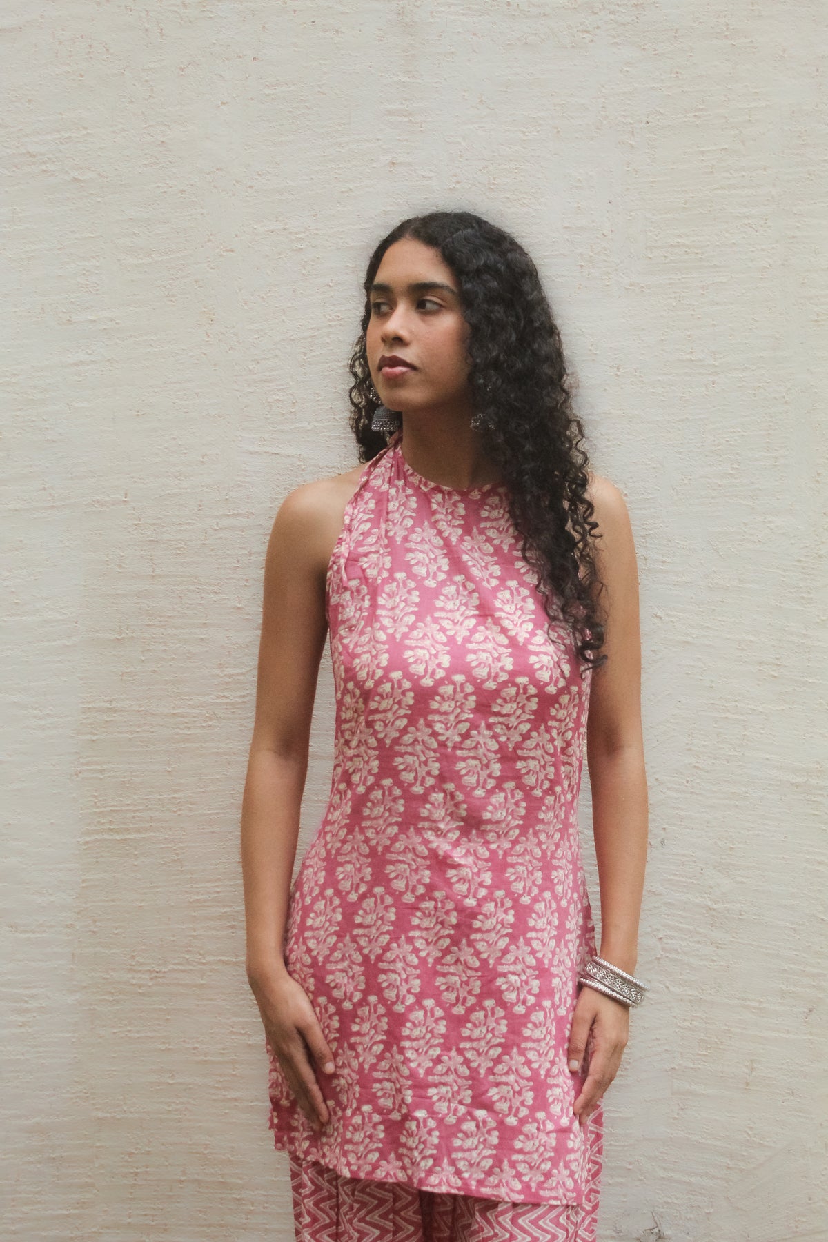 Verandah Halter Kurta with Farshi- Pink