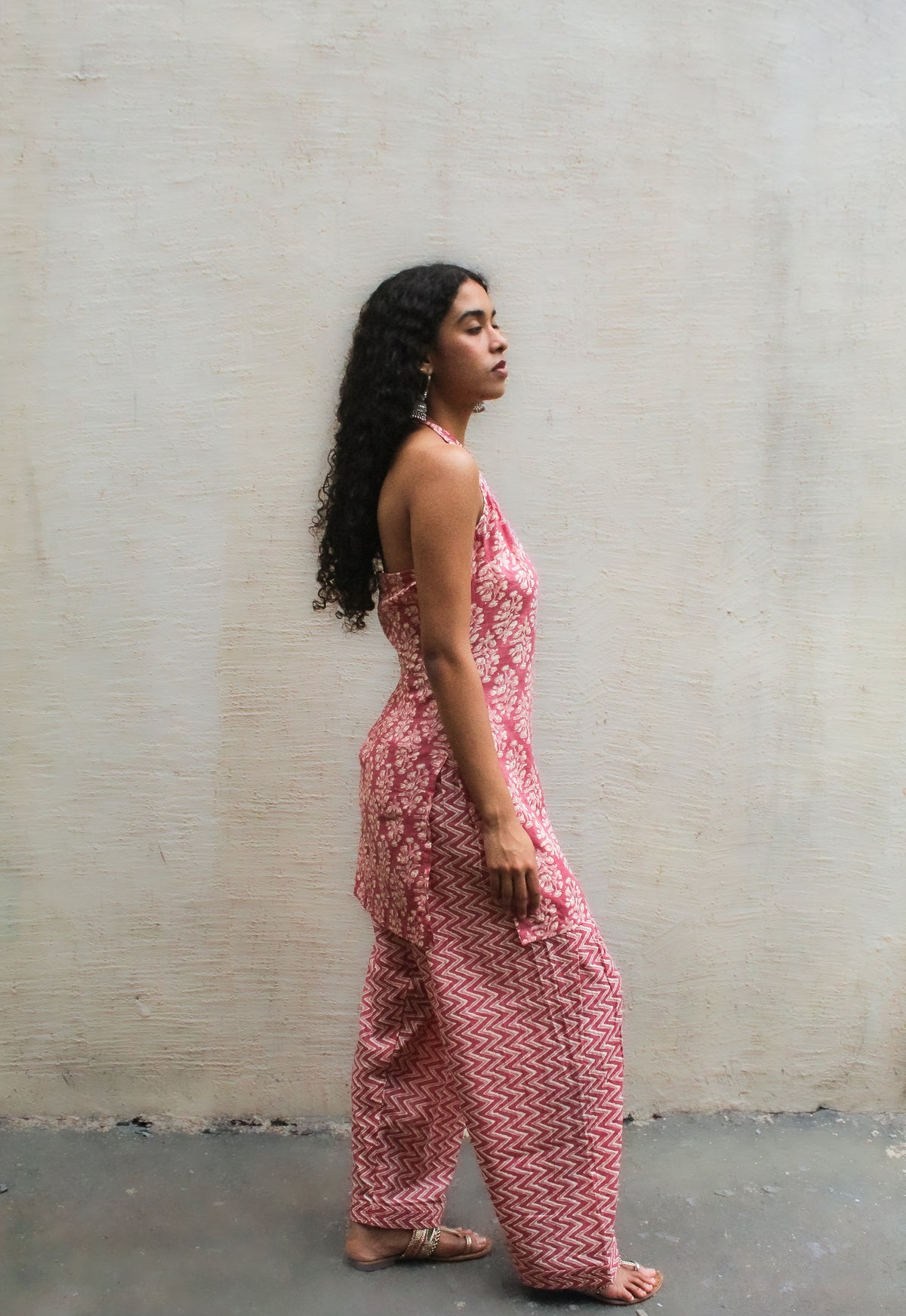 Verandah Halter Kurta with Farshi- Pink