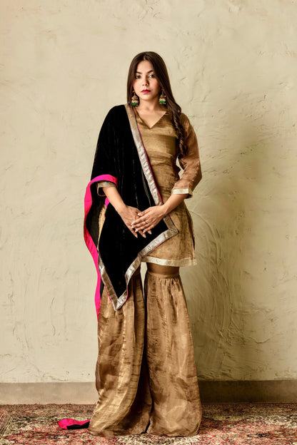 Bahaar Bronze and Black Suit Set