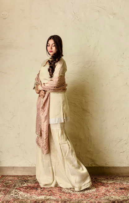 Jahaan White and Pink Suit Set